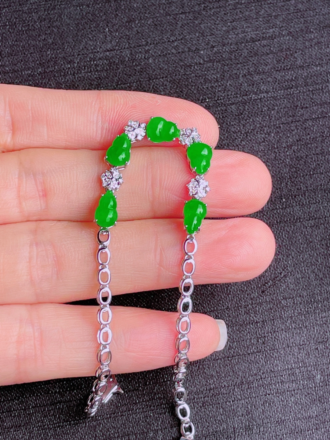 ️绿葫芦手链，晶莹剔透，新颖时尚，7-5.5-3