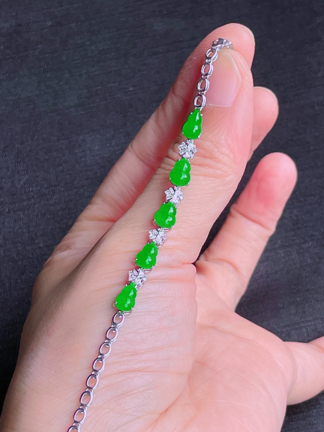 ️绿葫芦手链，晶莹剔透，新颖时尚，7-5.5-3