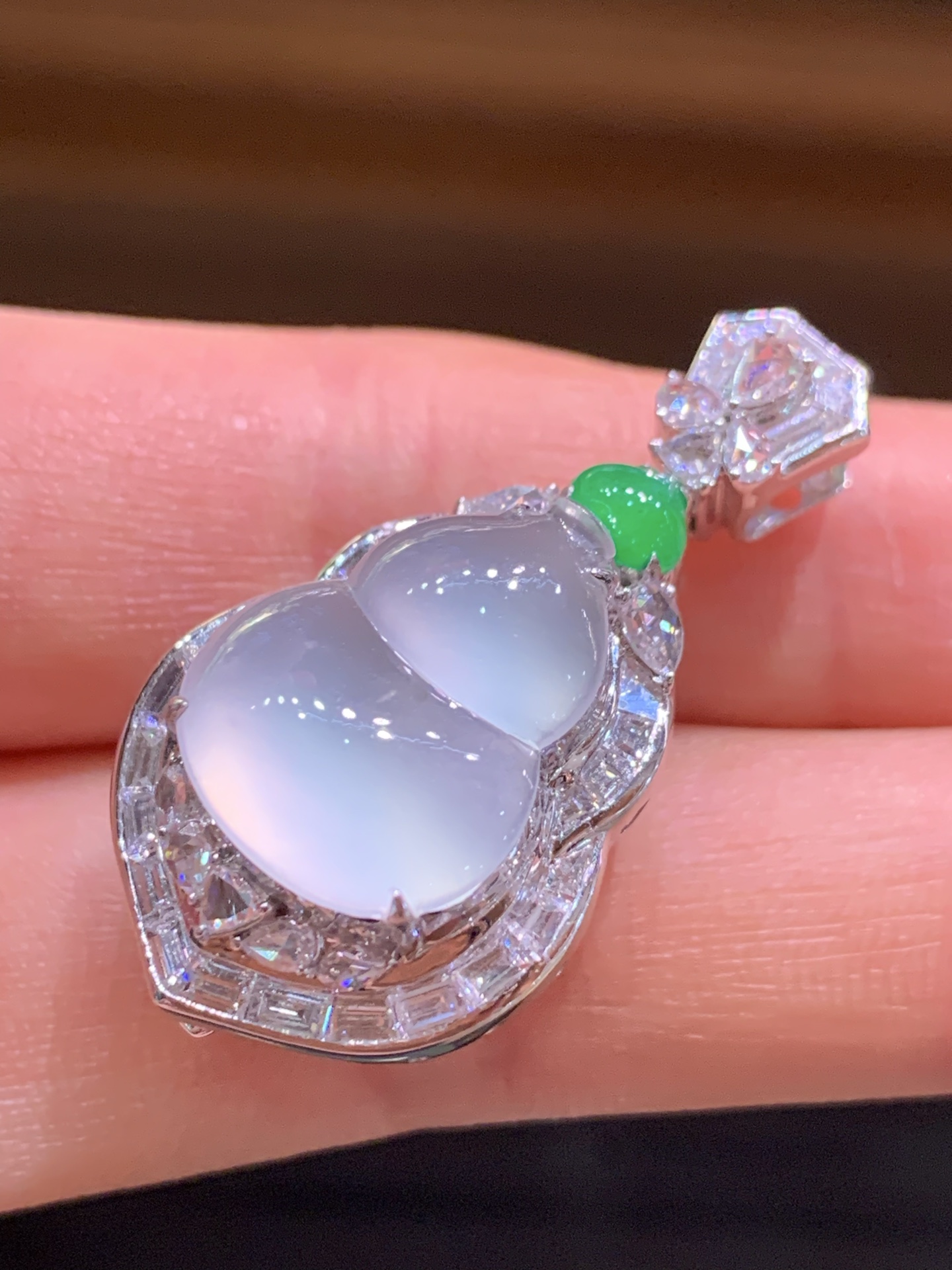 玻璃种起光葫芦吊坠