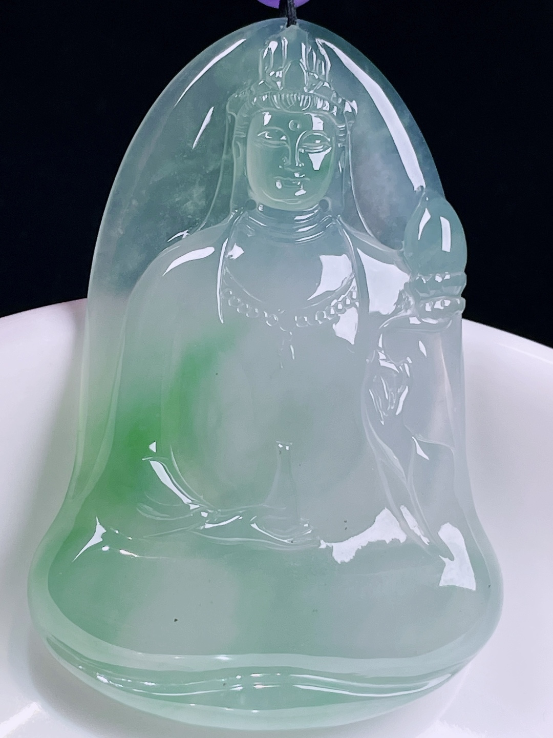 ️冰绿观音，老种起光，细底通透，尺寸：51.8/34.7/6mm0716