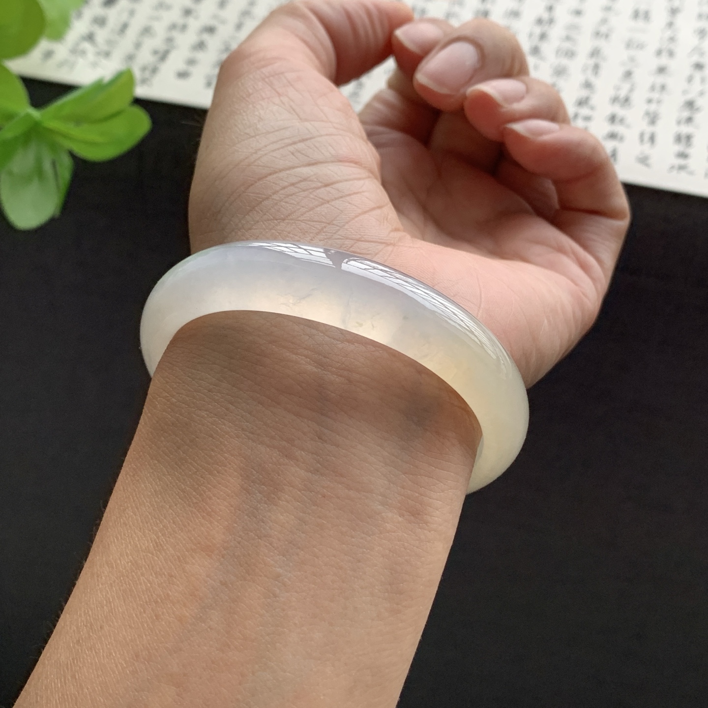 071502XY 黄翡贵妃翡翠手镯 53-45.7-12-6.4