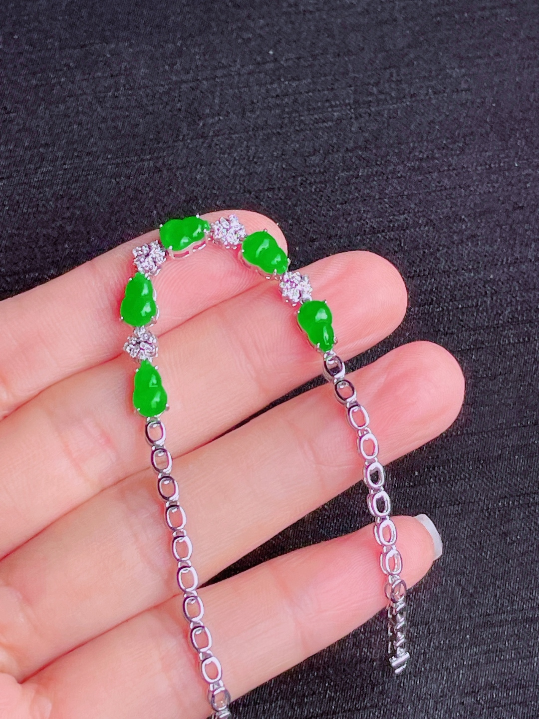 ️绿葫芦手链，晶莹剔透，新颖时尚，7-5.5-3