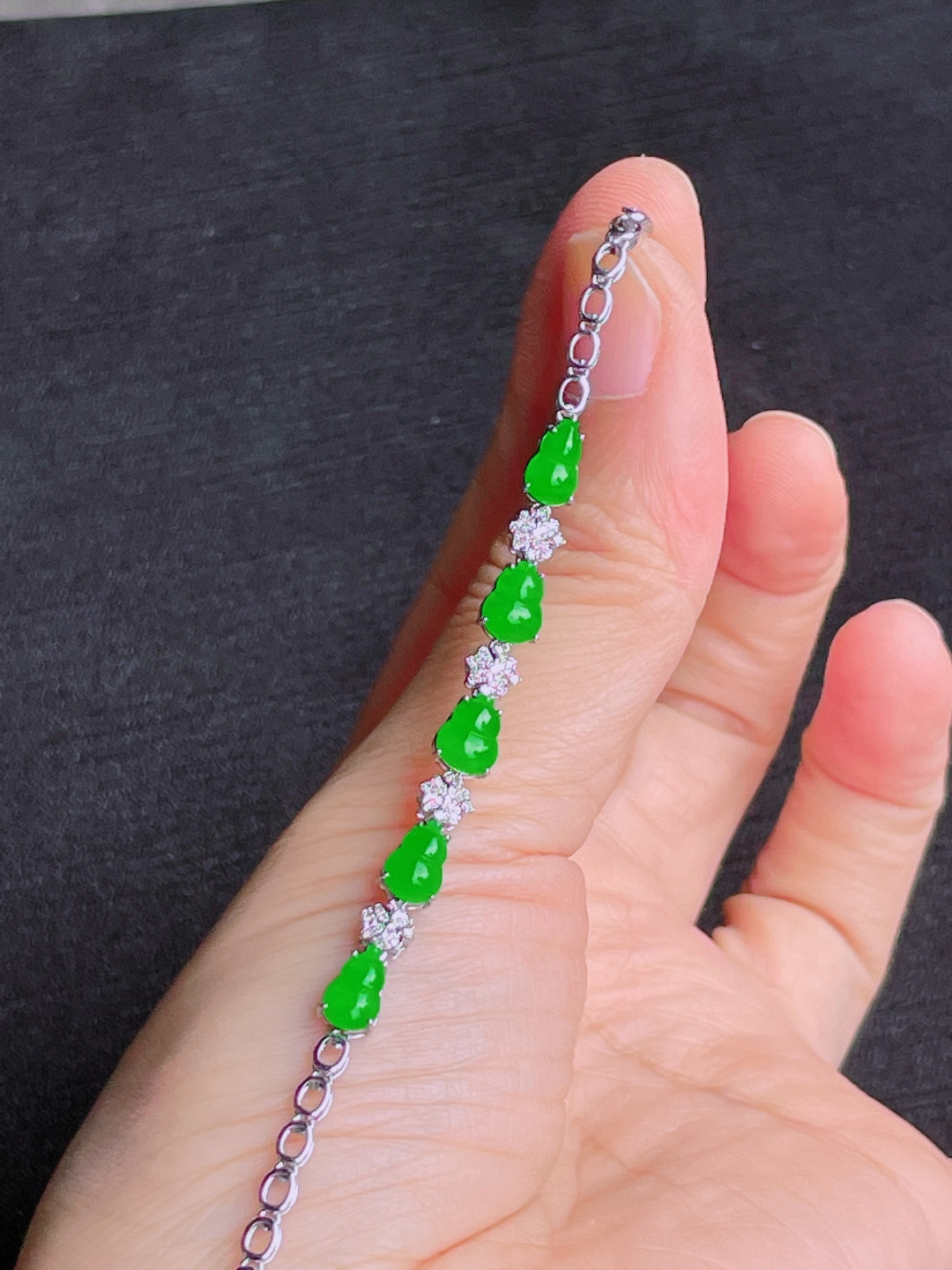 ️绿葫芦手链，晶莹剔透，新颖时尚，7-5.5-3