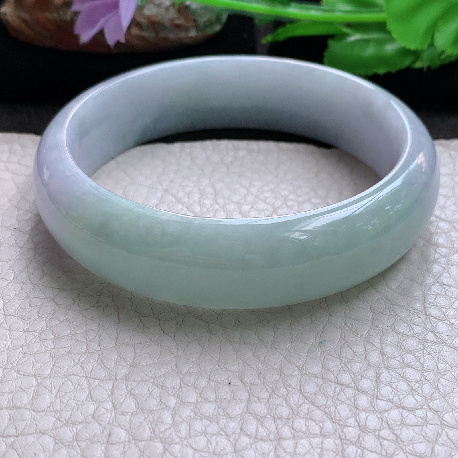 js大圈口62*17*8轮胎镯 缅甸翡翠a货玉手镯春带彩宽边玉手环
