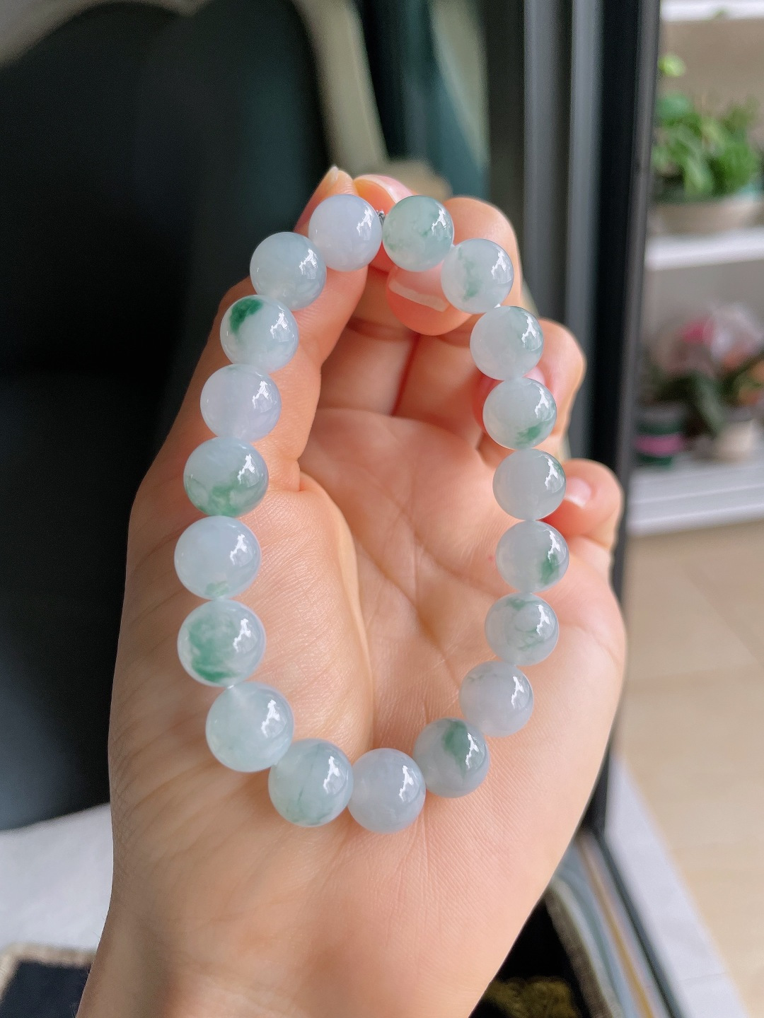 ️缅甸天然翡翠A货，冰飘花手串，尺寸：10mm。【编4186】