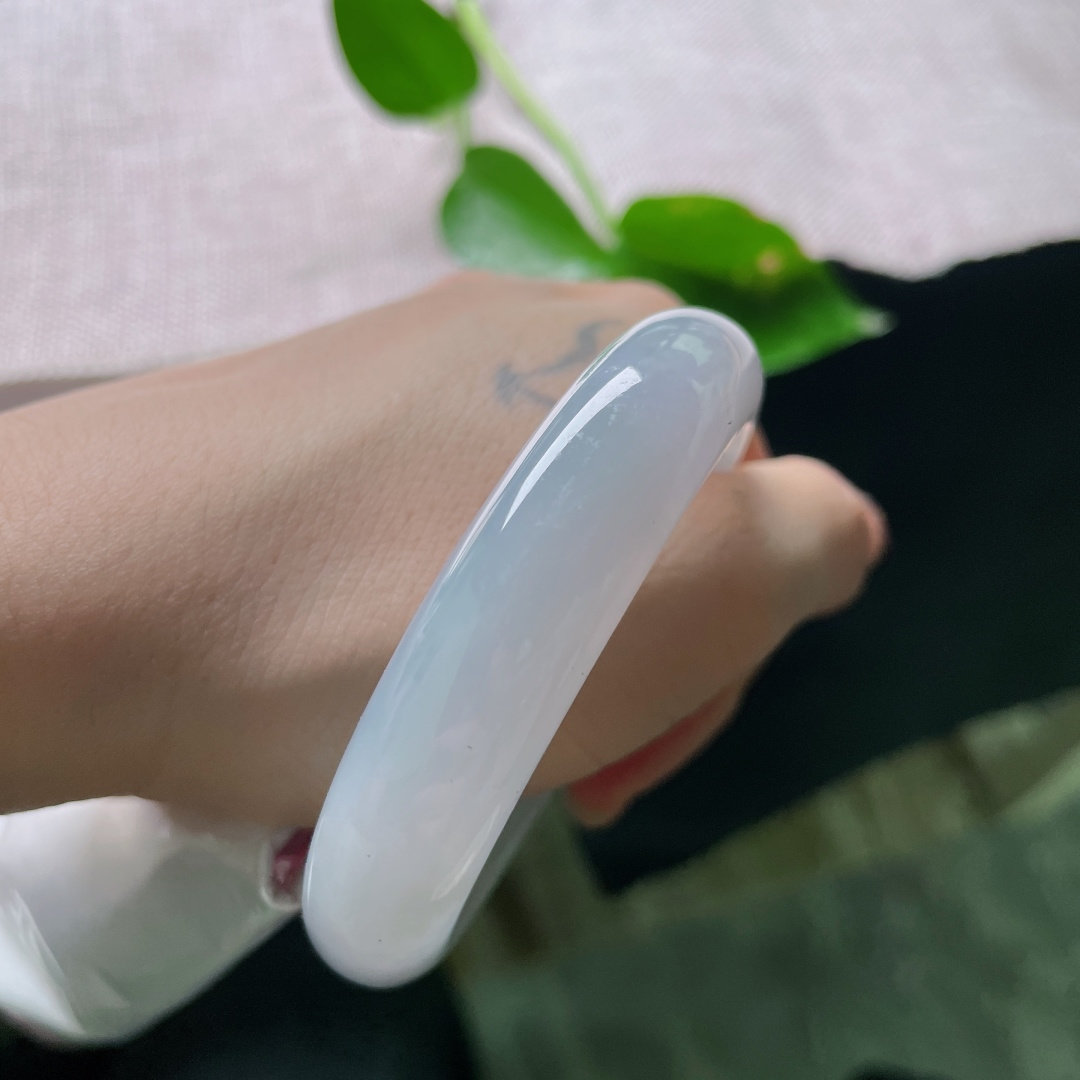 54.7/13.3/8.6正圈，冰润细腻，悠悠的云里有淡淡的诗，贵气，无裂，ss55847a