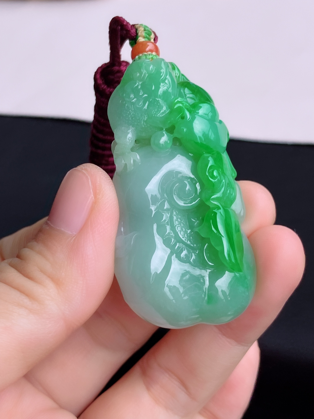 翠绿如意，色美清爽，尺寸53.6/28.6/11/自然光实拍