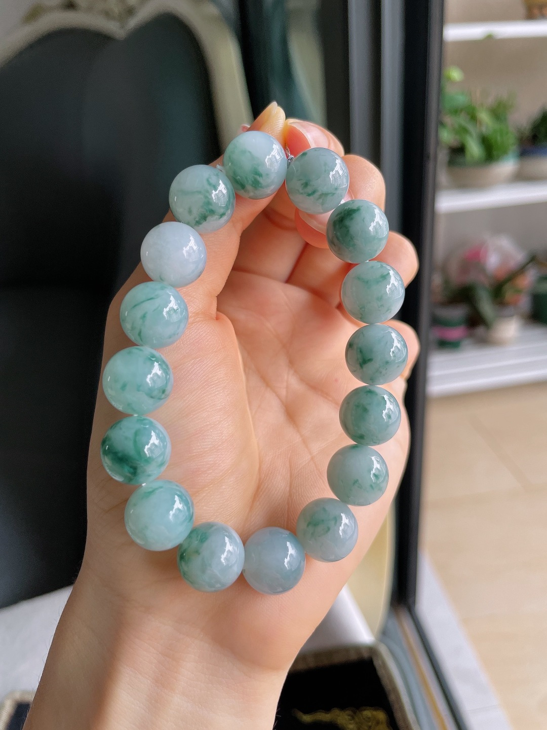 ️，天然翡翠A货，冰飘花手串，尺寸：13mm。【编4060】
