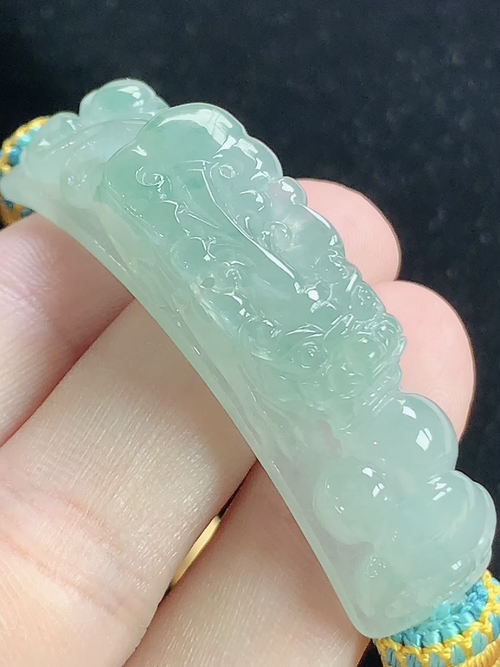 冰飘花貔貅手牌，无裂，尺寸55.8-12.5-12.9mm，Q16tgj