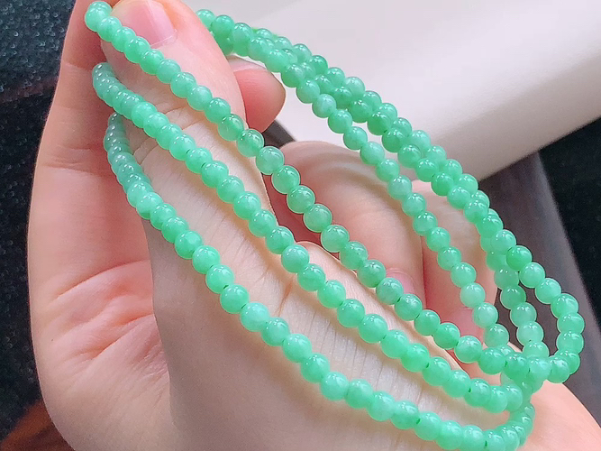 ️ 满绿珠链，度高，尺寸取一4.0mm，包A附证书