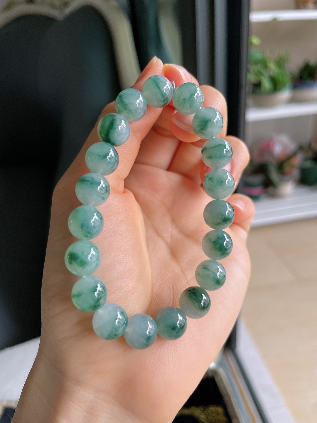 缅甸天然翡翠A货，冰飘花手串，尺寸：10mm。【编3190】
