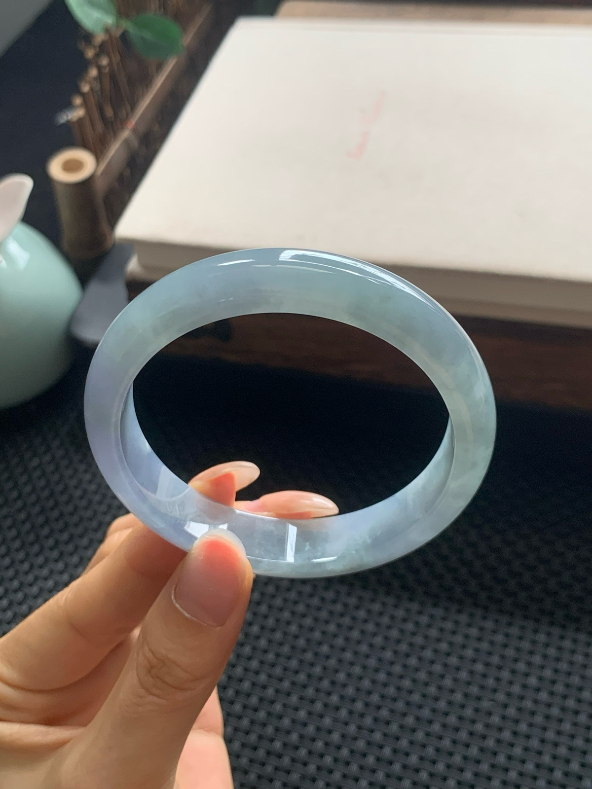 58.6圈口蓝紫正圈手镯