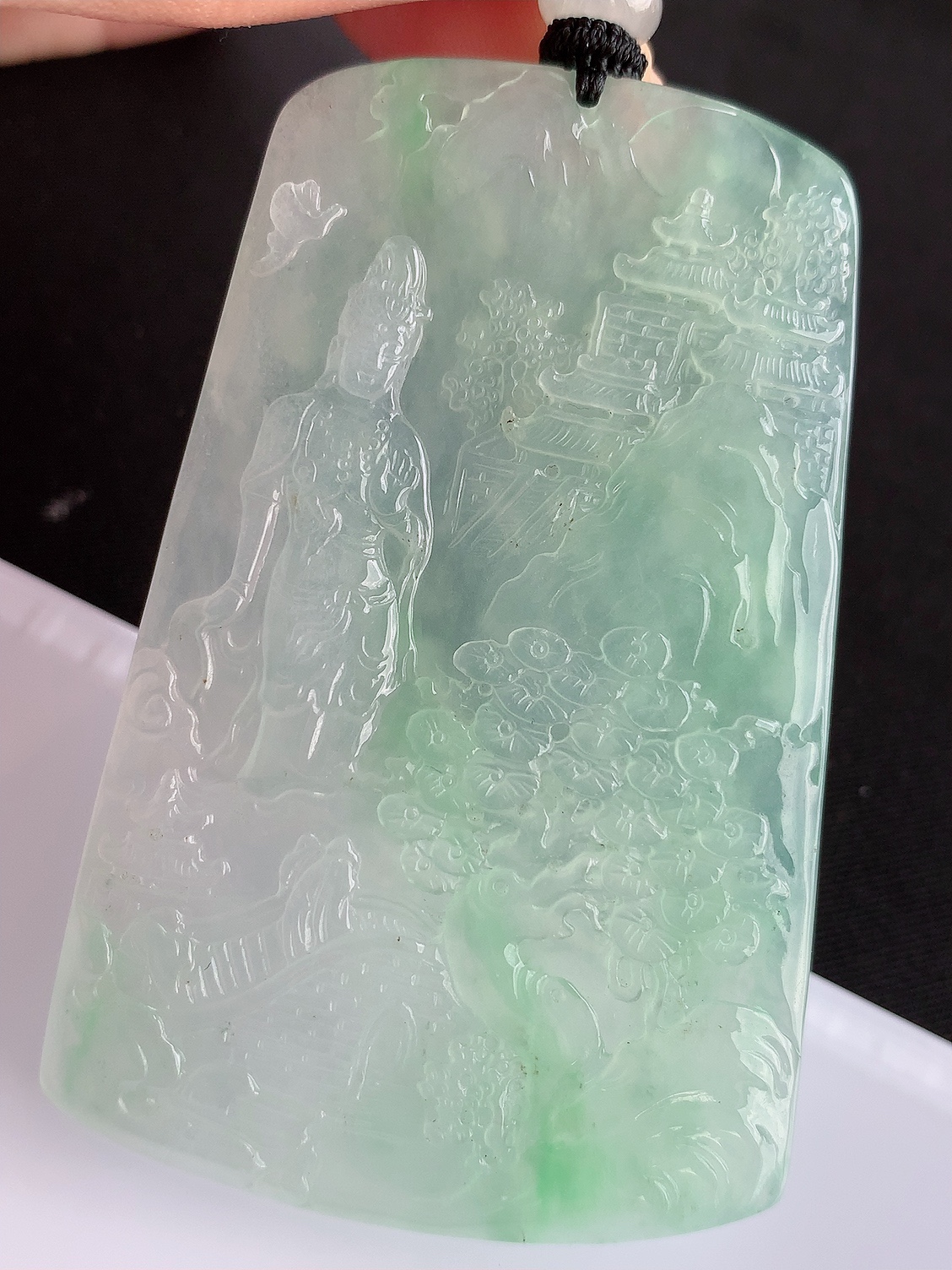 ️️ 冰飘绿山水观音挂件 翠色明媚，底子水润细腻，佩戴精致气质，63.3-40.9-5.6