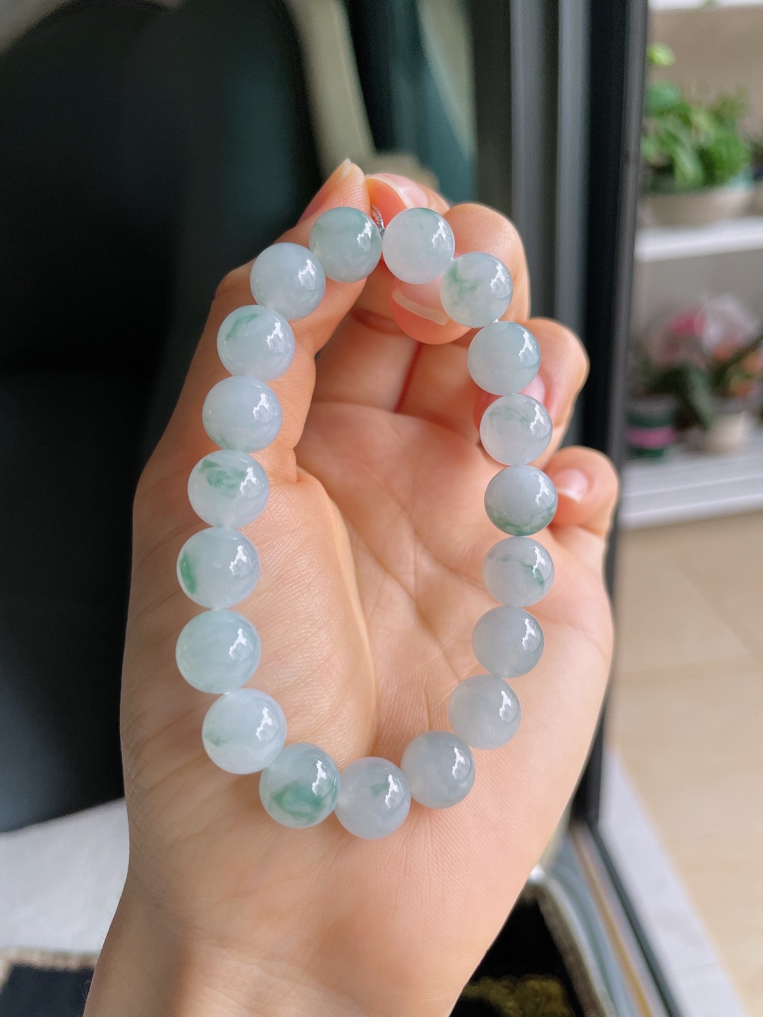 ️缅甸天然翡翠A货，冰飘花手串，尺寸：10mm。【编4186】