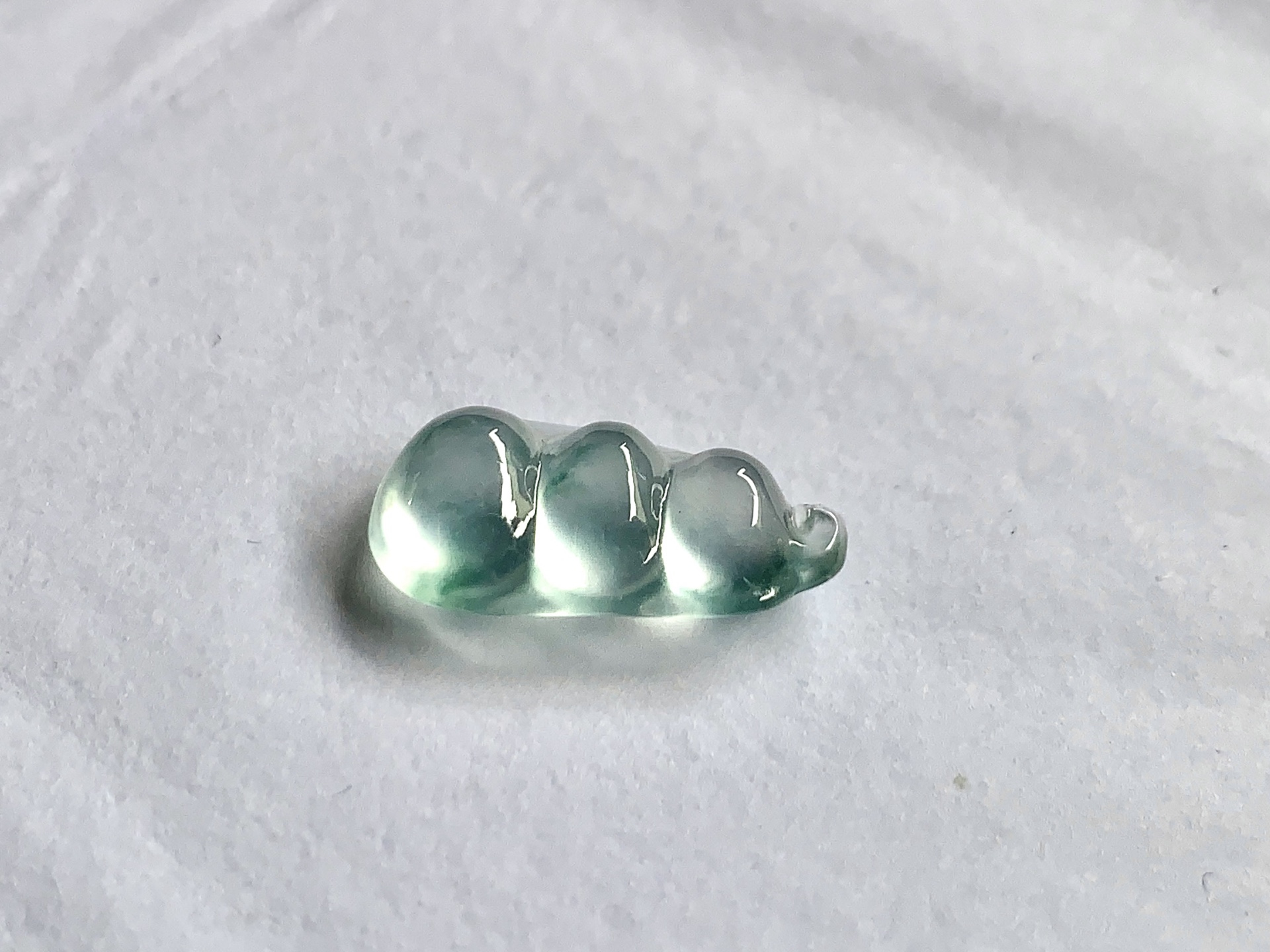 飘绿福豆 尺寸：18.5×10.7×6
