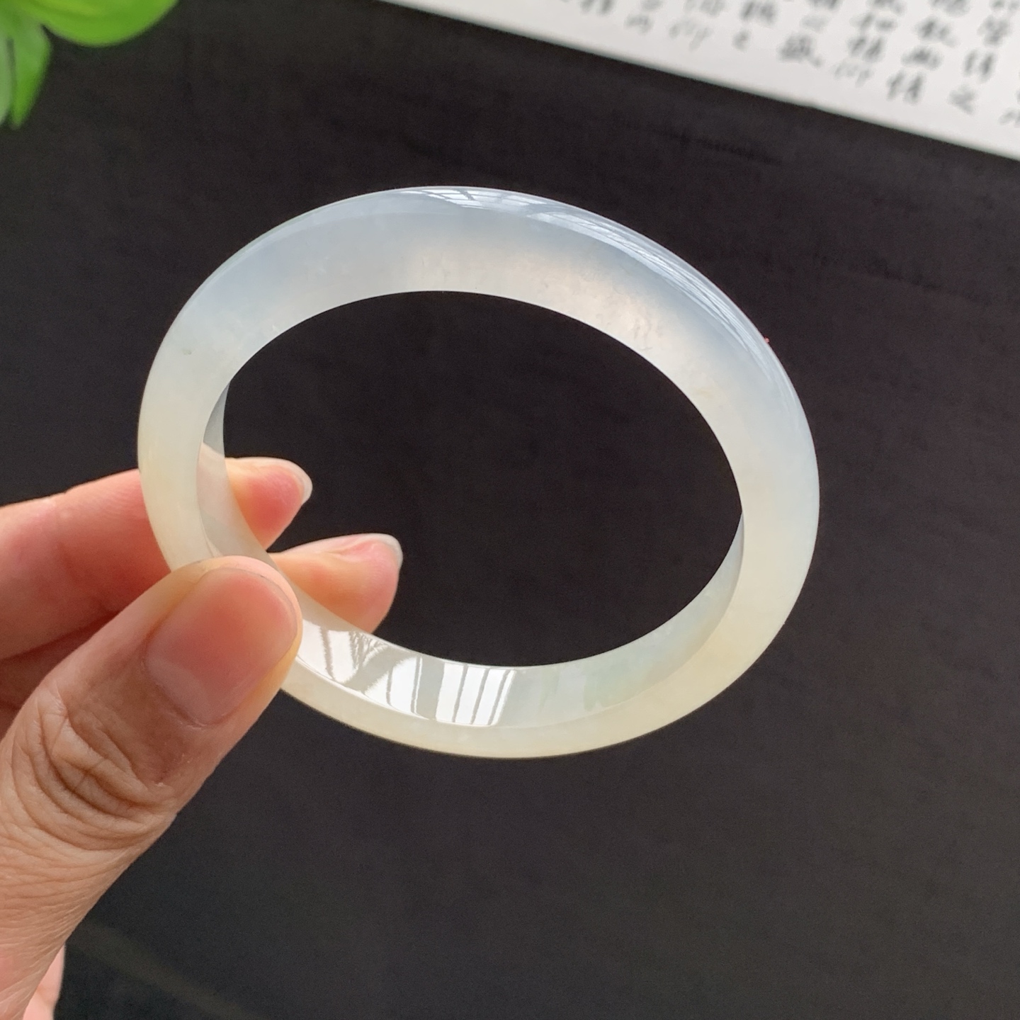071503XY 黄翡正圈翡翠手镯 54-10.5-7
