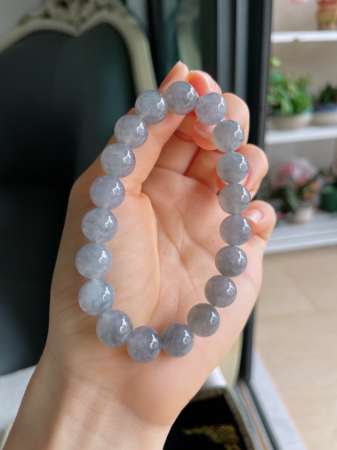 天然翡翠A货，冰乌鸡手串，尺寸：10.2mm。【编3795】