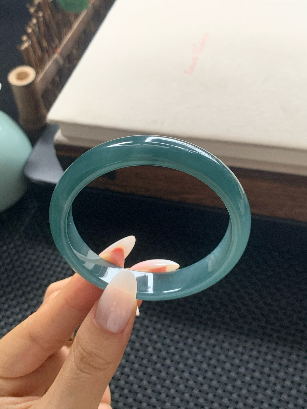 53.6圈口老蓝水正圈手镯