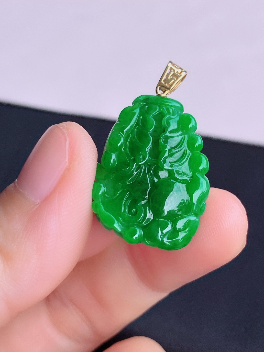 辣绿百财，色美抢眼。尺寸26/19.8/9/自然光实拍