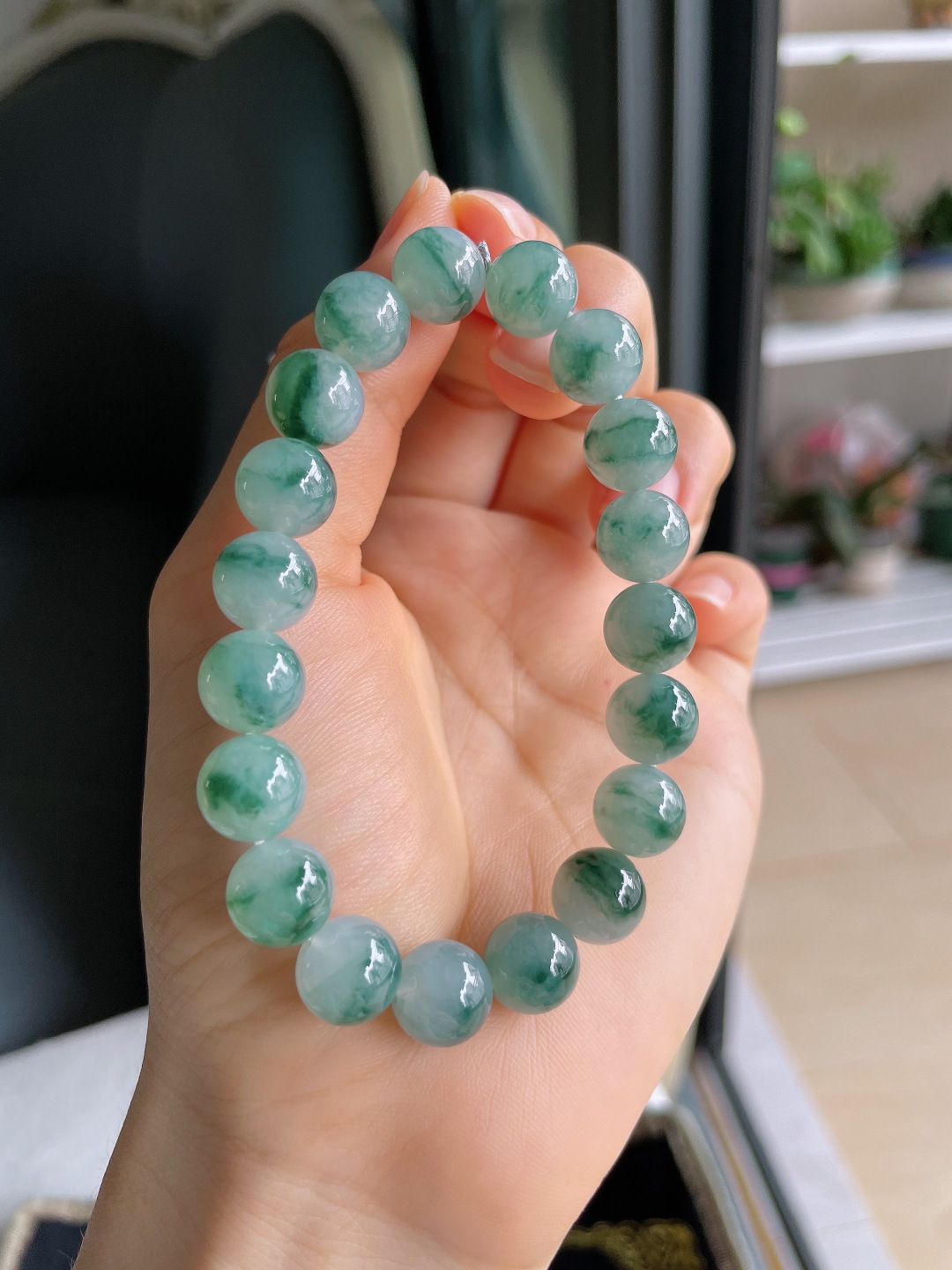 缅甸天然翡翠A货，冰飘花手串，尺寸：10mm。【编3190】