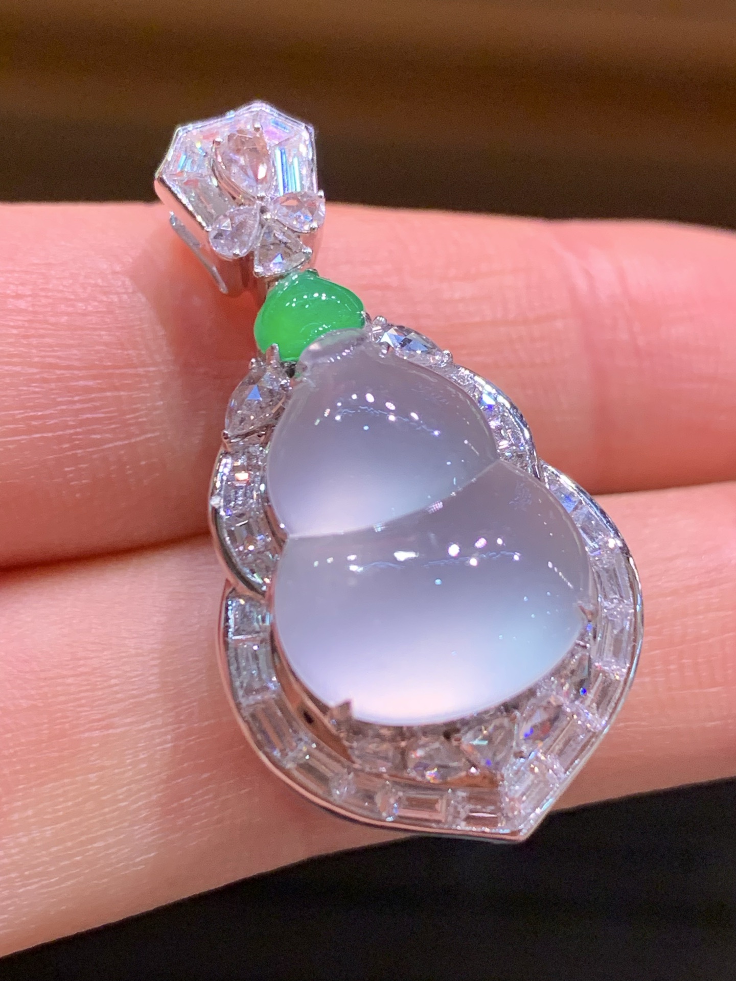 玻璃种起光葫芦吊坠