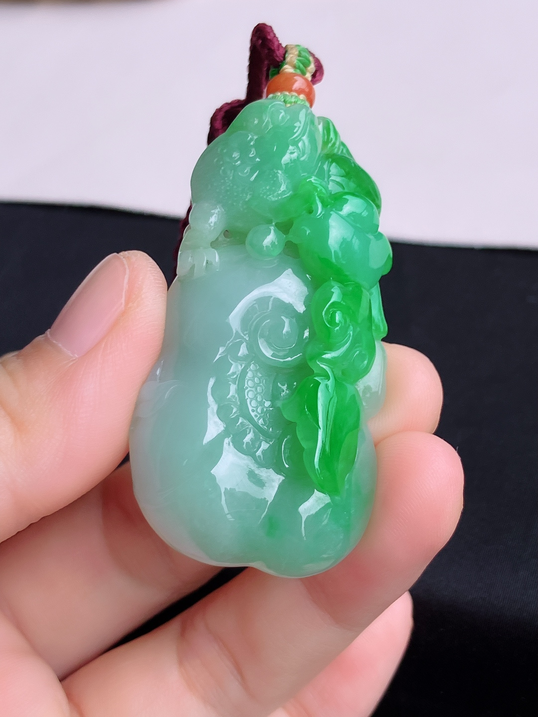 翠绿如意，色美清爽，尺寸53.6/28.6/11/自然光实拍