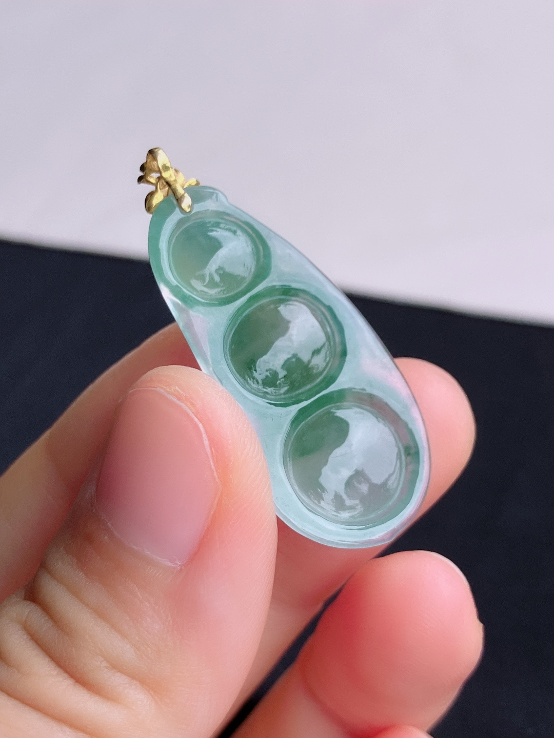 冰飘花福豆，晶莹剔透。尺寸39.3/16.7/6.2/自然光实拍