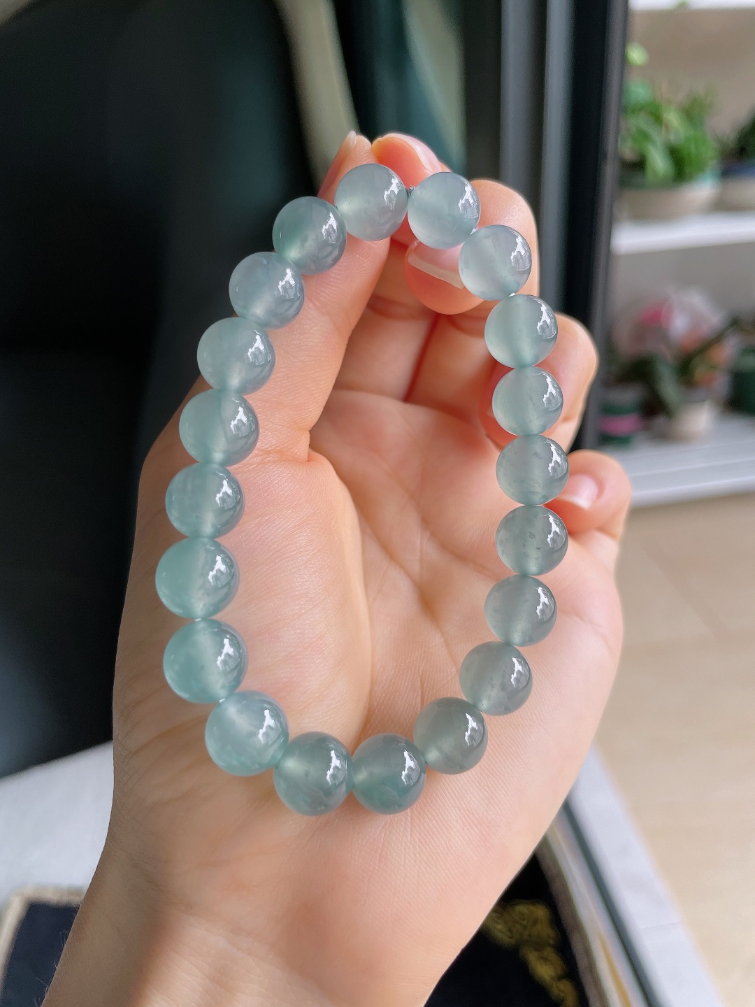 天然翡翠A货，冰种天空蓝手串，尺寸：9.8mm。【编3455】
