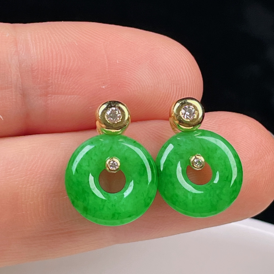 ️冰绿耳钉，老种起光，细底通透，尺寸：12/2.9mm0716