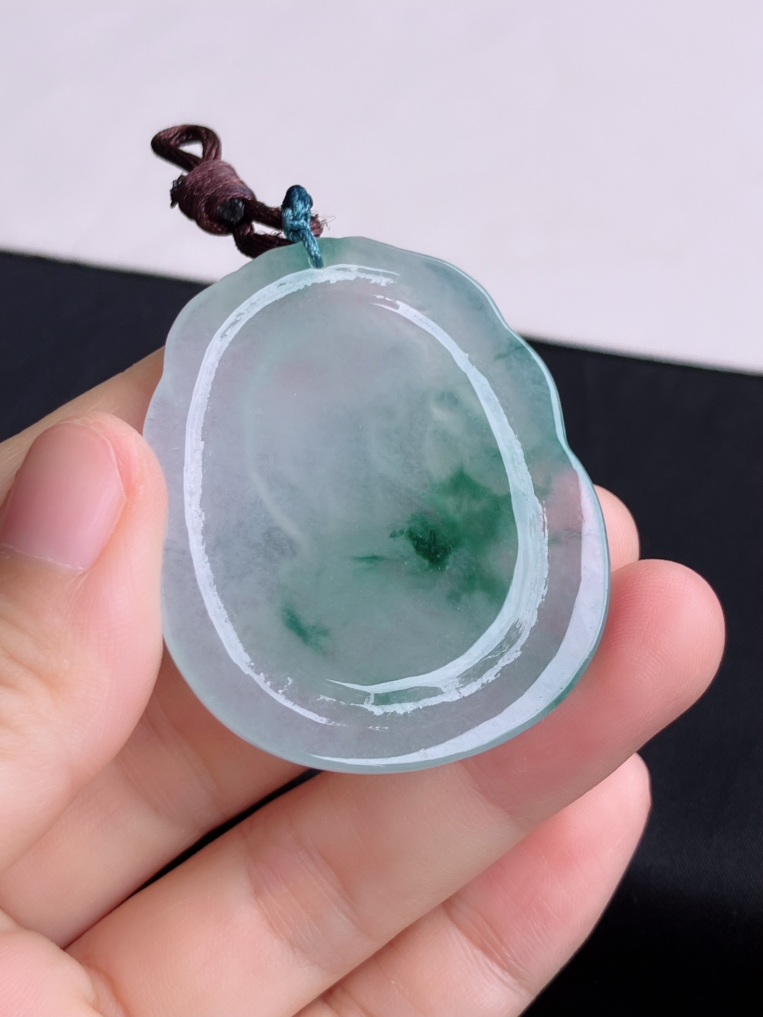冰飘花生肖虎牌，晶莹剔透，尺寸50.2/40.6/5.6/自然光实拍