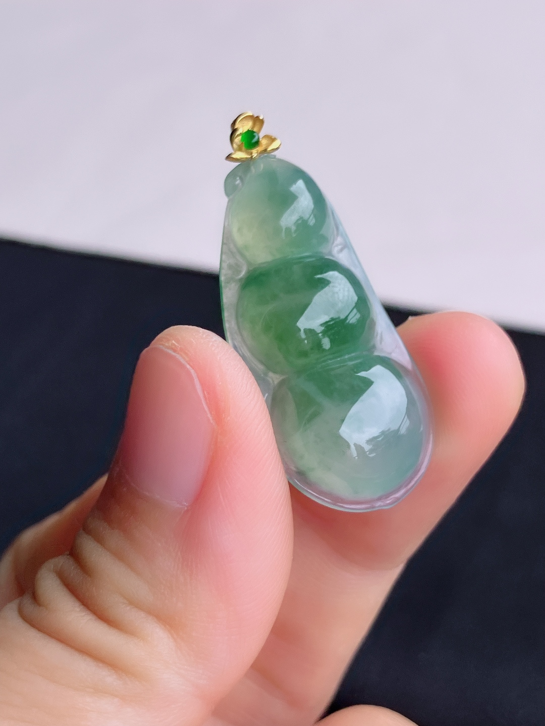 冰飘花福豆，晶莹剔透。尺寸39.3/16.7/6.2/自然光实拍