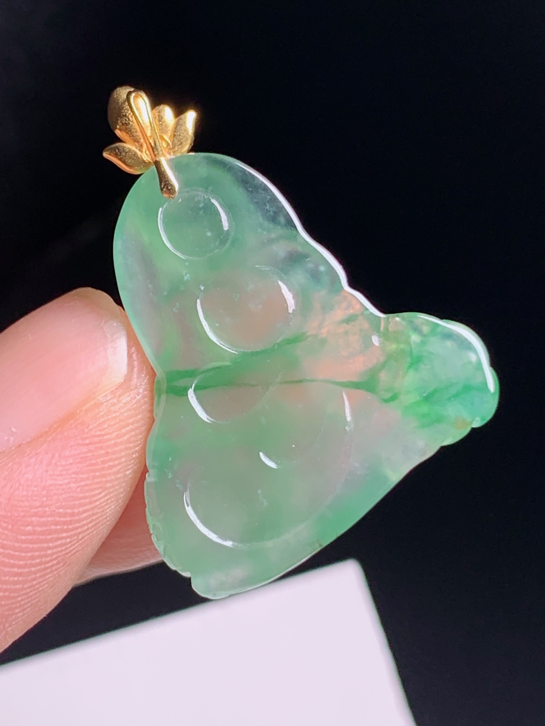 冰飘绿文殊菩萨观音吊坠，种水冰透翠色灵动，雕工精细祥瑞护身 裸石24.8-23-4.6 整体29.5 080713