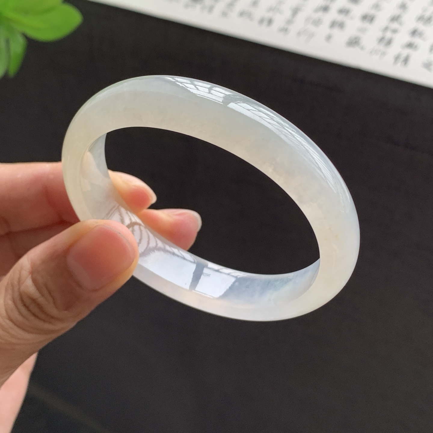 071502XY 黄翡贵妃翡翠手镯 53-45.7-12-6.4