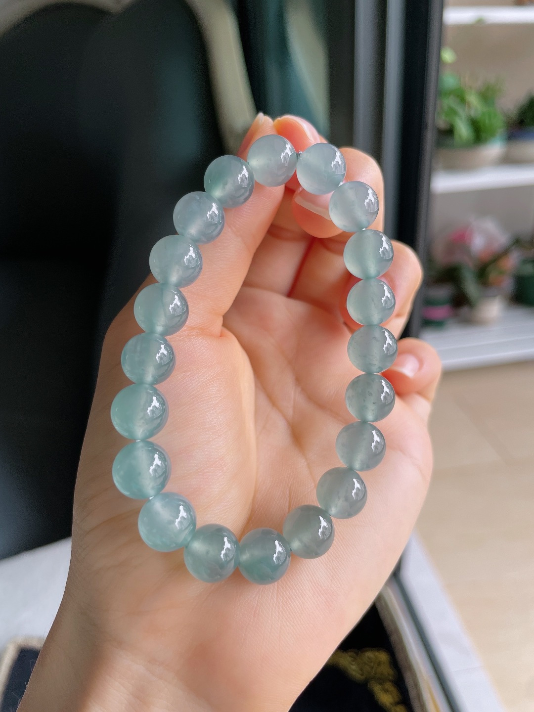 天然翡翠A货，冰种天空蓝手串，尺寸：9.8mm。【编3455】