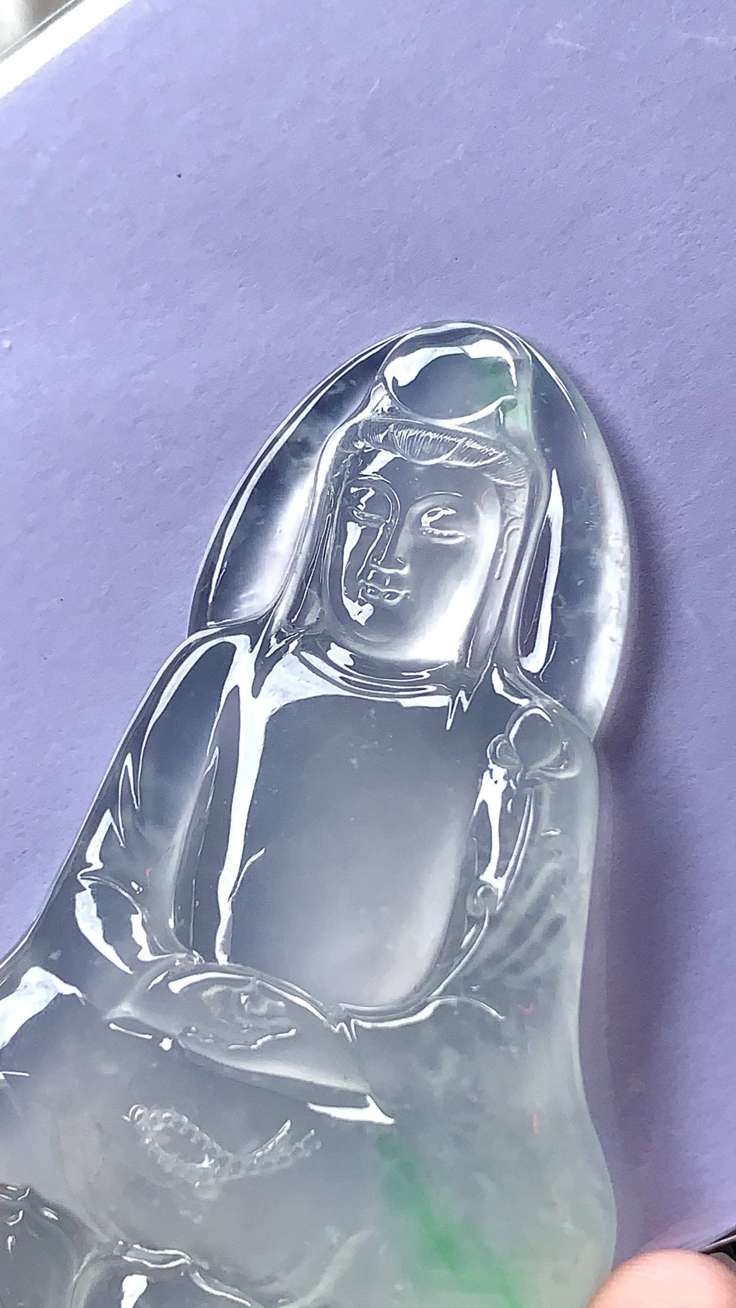 玻璃种飘绿观音 尺寸：59.5×38×7.2 玉韵悠长，典藏佳品