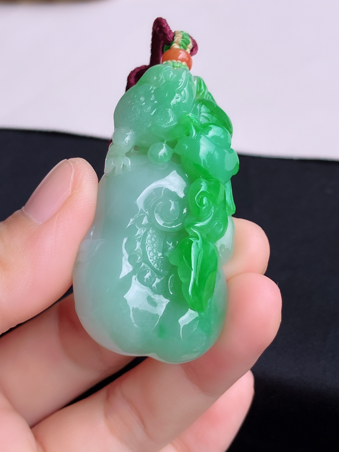 翠绿如意，色美清爽，尺寸53.6/28.6/11/自然光实拍