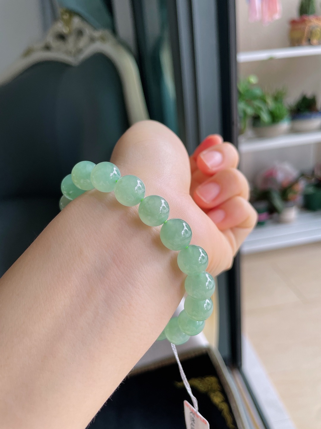 缅甸天然翡翠A货，冰满绿冰晴绿手串，尺寸：10.1mm。【编3342】