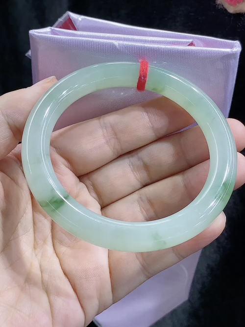 【冰胶晴水飘花】圆条手镯，冰润起胶，胶感十足，无裂，尺寸56/9.2/9.2，B36-716