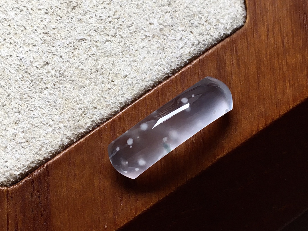 玻璃种木那马鞍 冰透感十足，起光感，尺寸16.8*5*4
