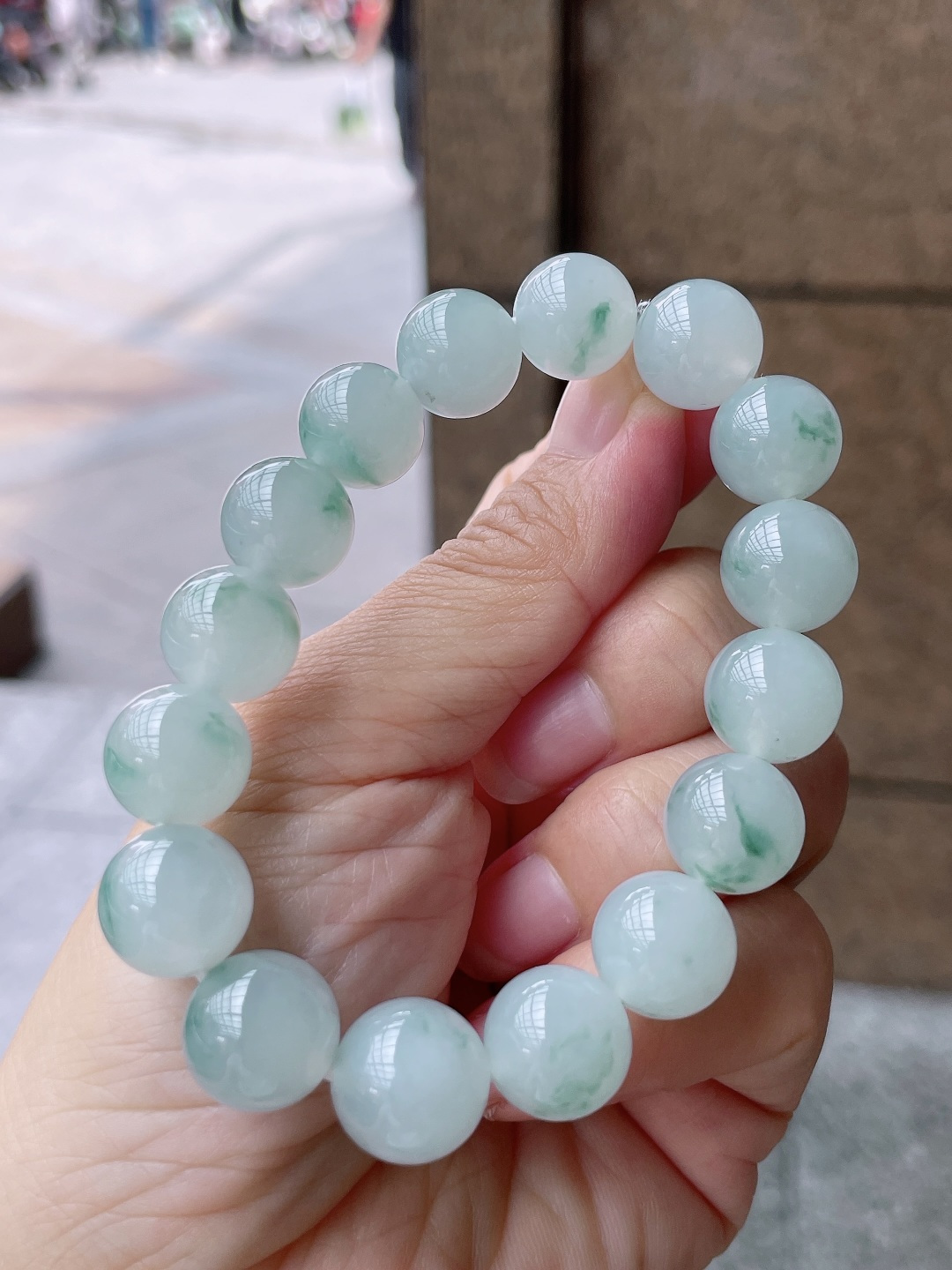 飘花灵动，珠圆玉润 尺寸：12.4