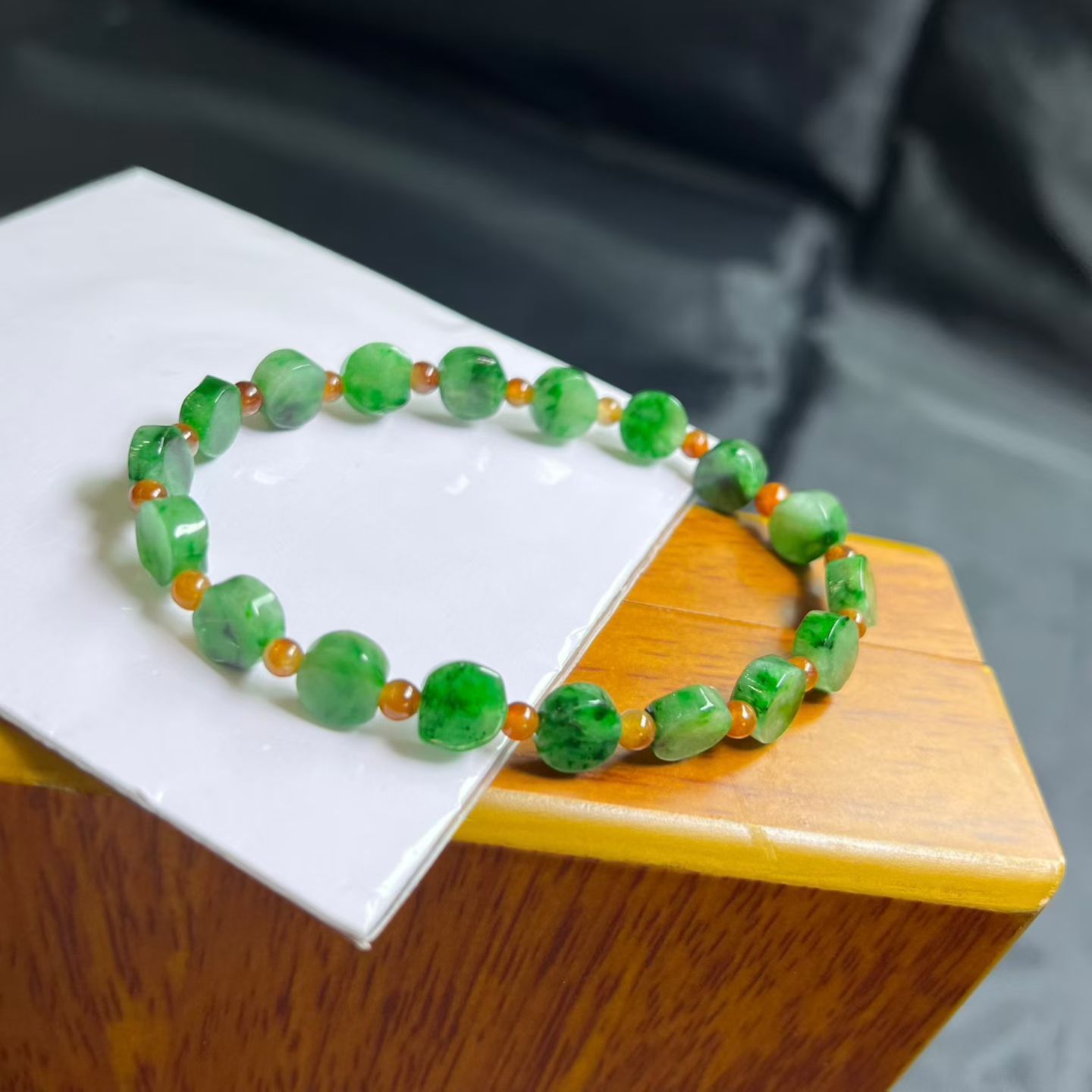 ️ 特色无事牌手串，色辣，设计精美，直径卡7.2mm，厚度卡3mm-3.7mm，有18颗无事牌