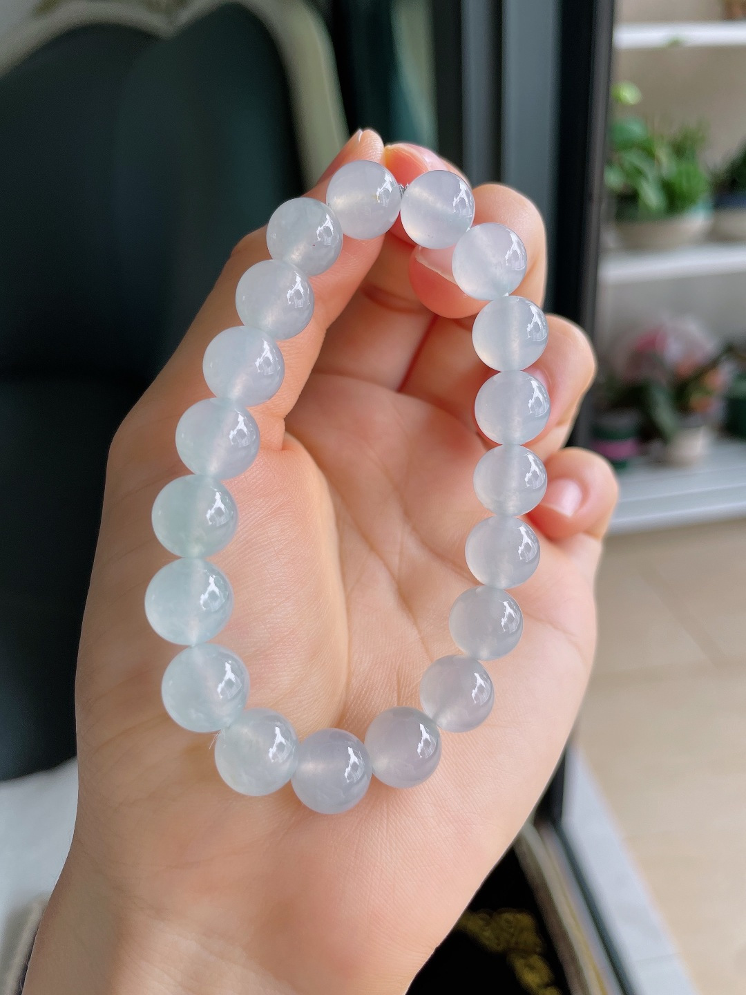 ️，天然翡翠A货，冰种白冰手串，尺寸：10mm。【编4075】