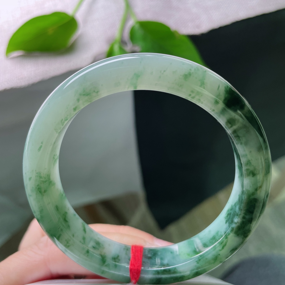 58.3/12.8/9.3飘花正圈，一镯伴一生，不必惊艳时光，却可温柔岁月。无裂，ss54513a