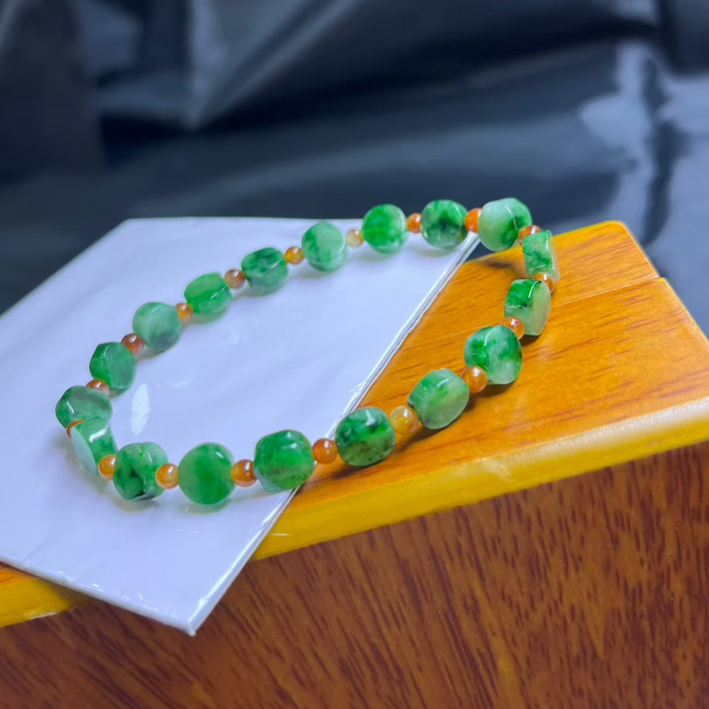 ️ 特色无事牌手串，色辣，设计精美，直径卡7.2mm，厚度卡3mm-3.7mm，有18颗无事牌