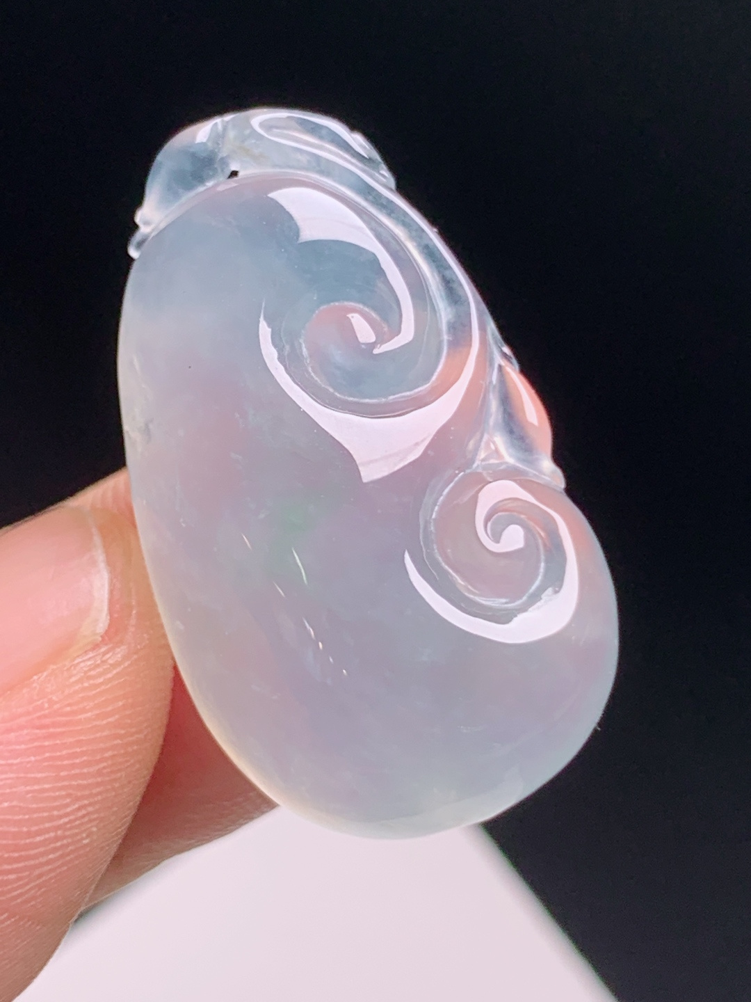 ️ 如意，胶润莹亮卷纹灵动，简约形制吉祥耐看