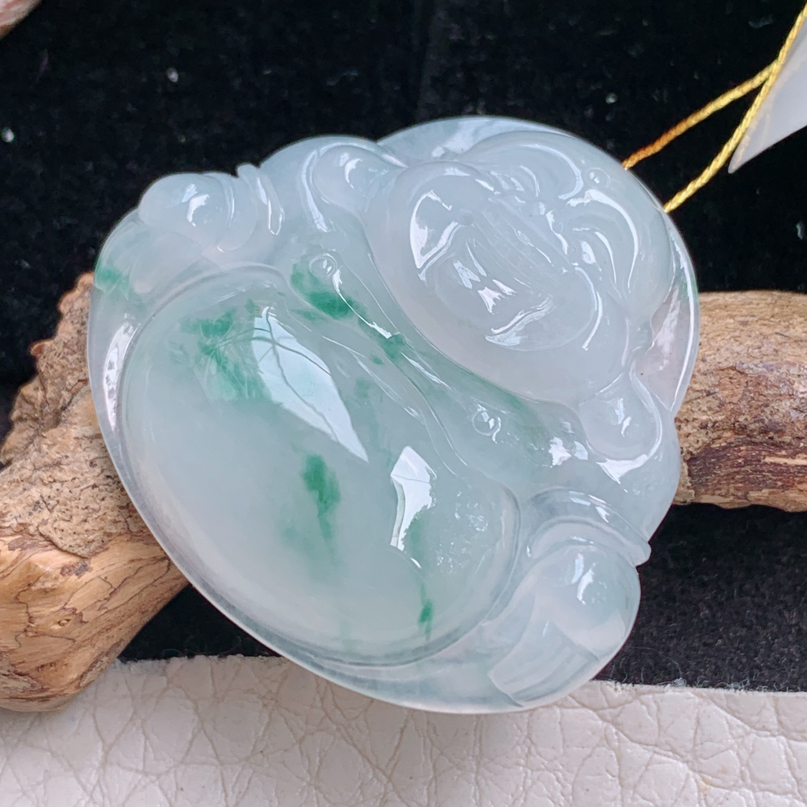 ws实拍31.6*34.8*6缅甸翡翠精雕冰飘花饱满佛公 开心佛玉吊坠