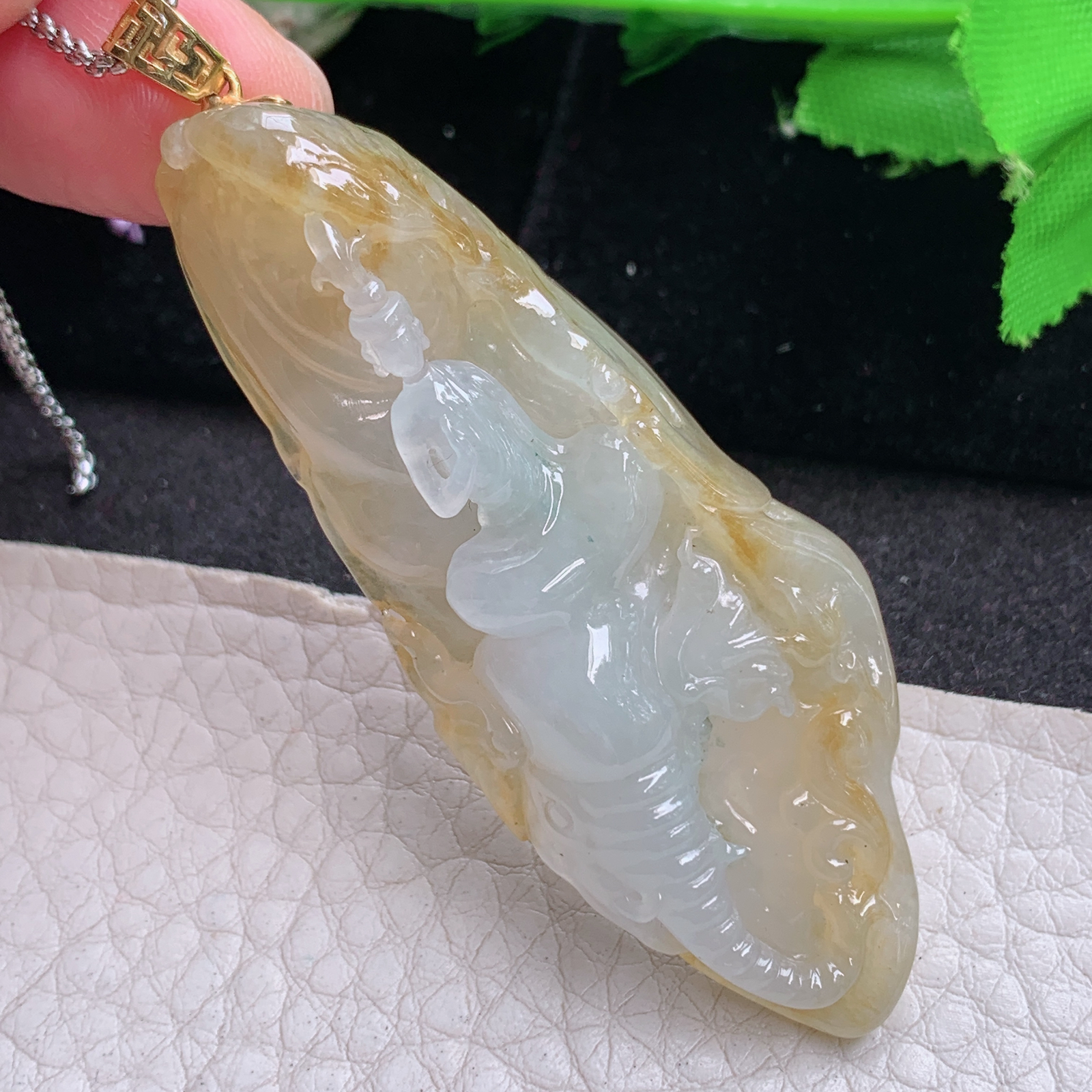 Csy实拍63.7*25.8*10.3缅甸翡翠精雕双彩素面普贤菩萨玉挂件 玉吊坠