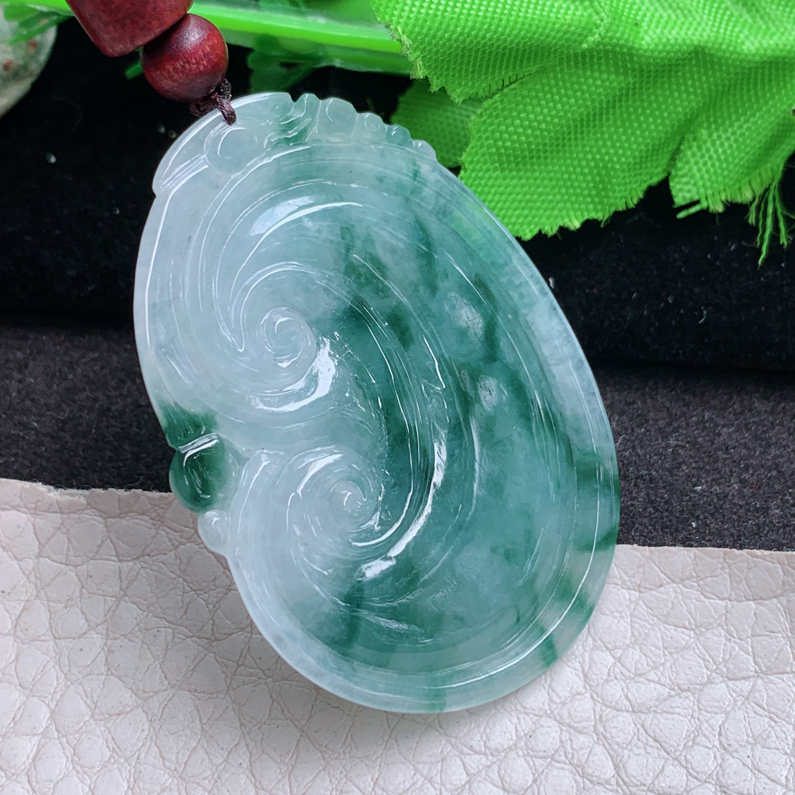 Zen实拍48.8*35*5.5缅甸翡翠精雕冰飘花玉如意 事事顺玉吊坠