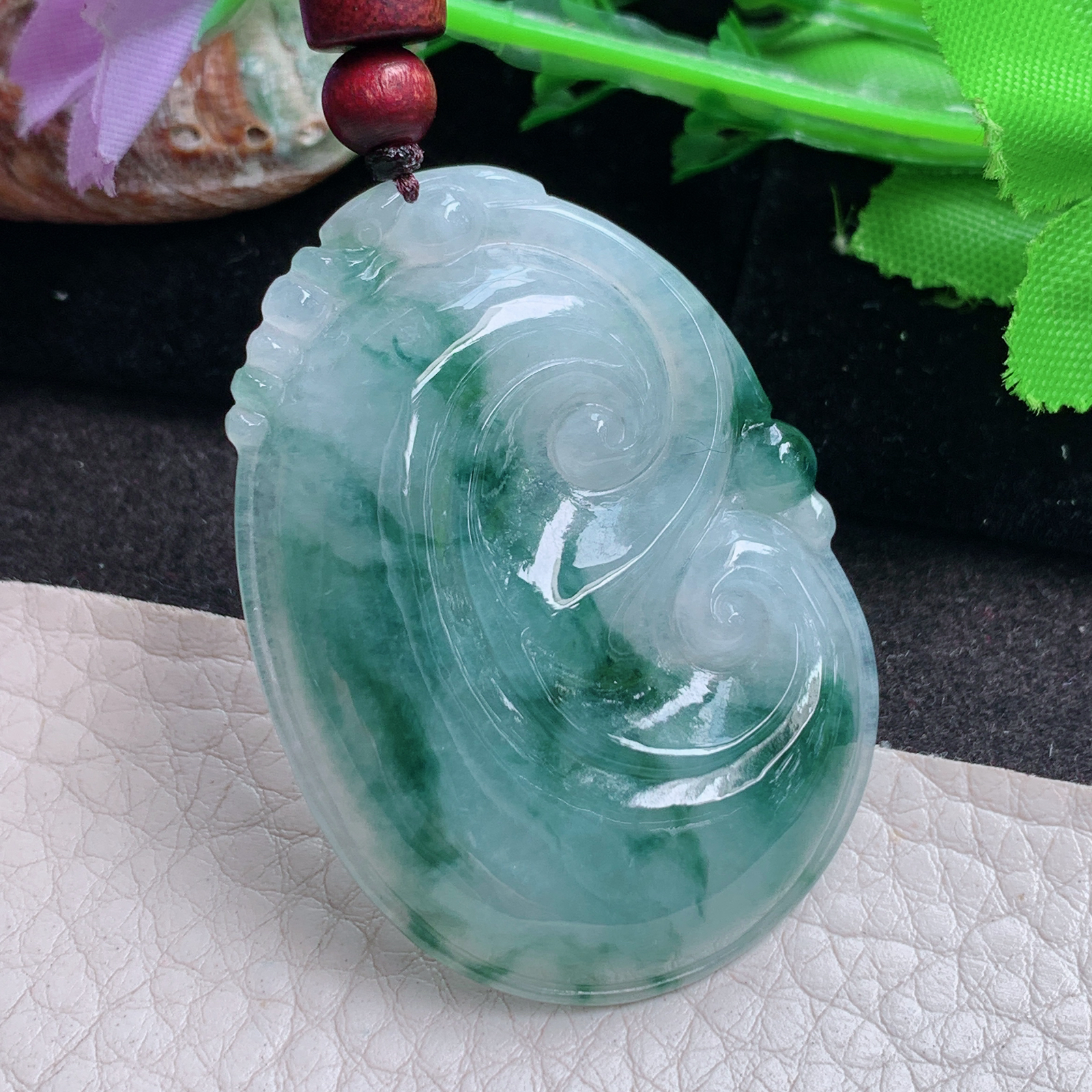 Zen实拍48.8*35*5.5缅甸翡翠精雕冰飘花玉如意 事事顺玉吊坠