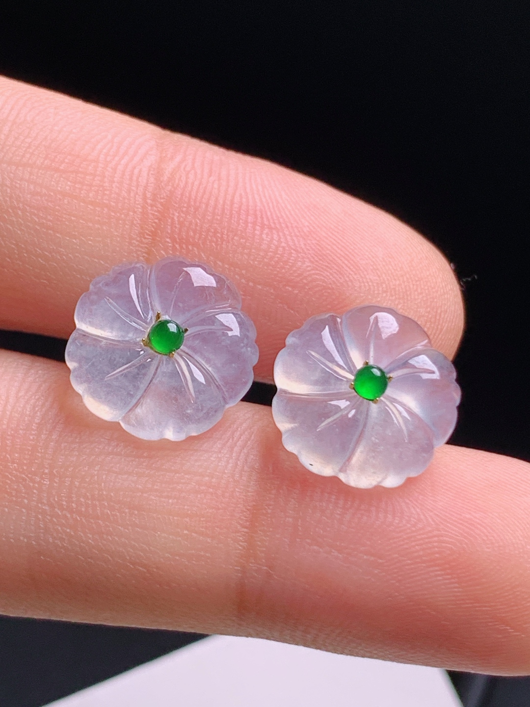 ️ 小花耳钉，花瓣圆润冰润雅致，正阳绿芯点缀精巧别致 裸石12.2-3.5 530714
